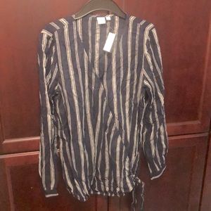 NWT GAP maternity blouse